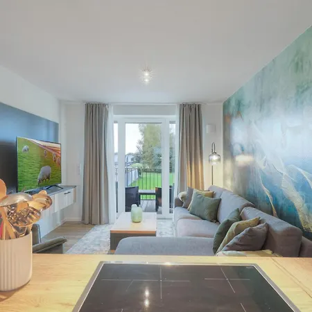 Beautiful In With Kitchen Apartment *