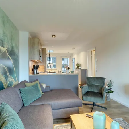 Beautiful In With Kitchen Apartment *