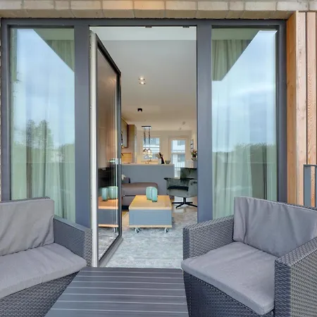 2 Bedroom Lovely In